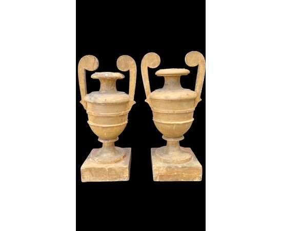 Pair of carved and gilded wooden palm holders. Genoa.