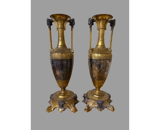 Pair of bronze vases Signed Henry-Cahieux