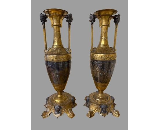 Pair of bronze vases Signed Henry-Cahieux