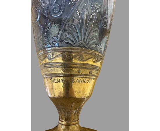 Pair of bronze vases Signed Henry-Cahieux