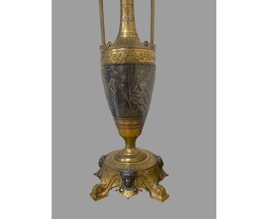 Pair of bronze vases Signed Henry-Cahieux
