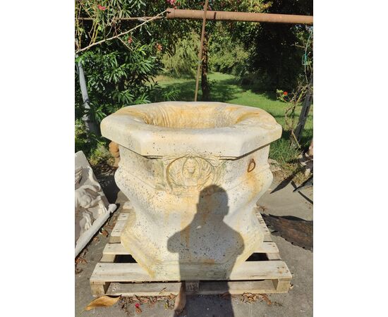 Spettacolare pozzo veneziano in marmo botticino - 105 x 105 cm