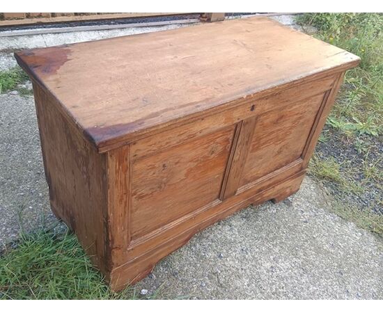 Storage chest