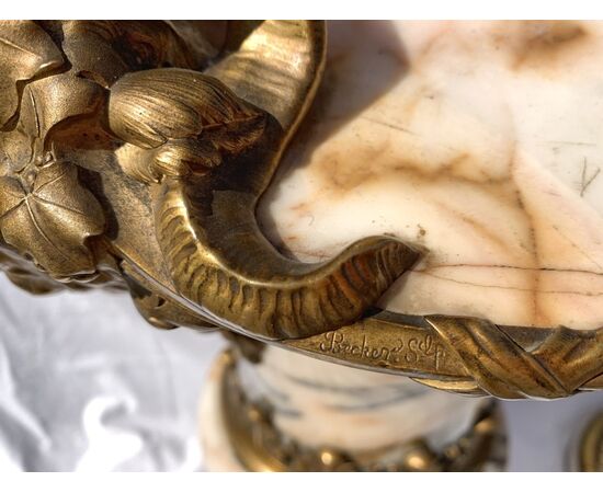 Pair of marble and gilded bronze vases - Susse Frères Foundry - Paris, 19th century.