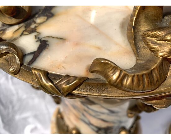 Pair of marble and gilded bronze vases - Susse Frères Foundry - Paris, 19th century.