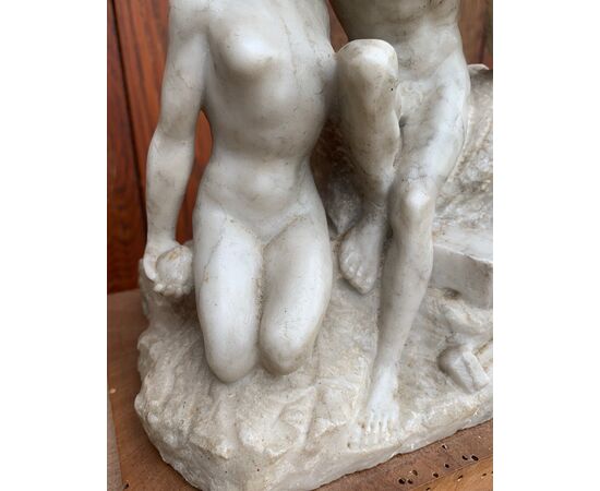 Scultura in marmo bianco - Il bacio. XIX secolo.