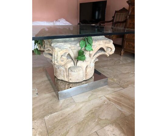 Romanesque capital