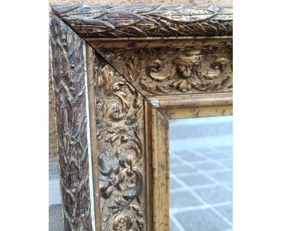 specchiera in legno dorato cm.55 x 70
