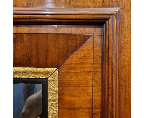 Pair of walnut consoles Carlo X 1820 with mirrors