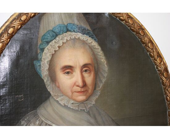 French oil on canvas from the 17th century, portrait of a Lady with a golden frame