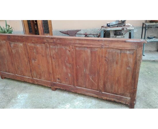 Grocery store cabinet