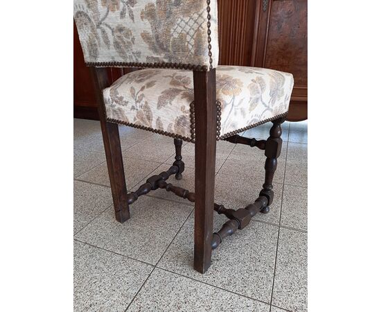 Spool chairs