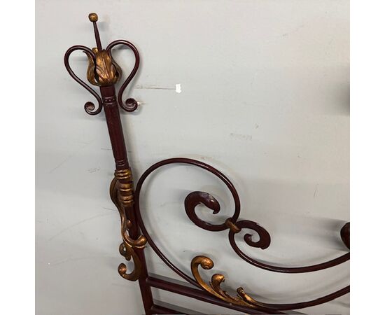 Elegant antique wrought iron double bed headboard. Gold and purple, circa 1930. Dimensions: cm180 . h 155