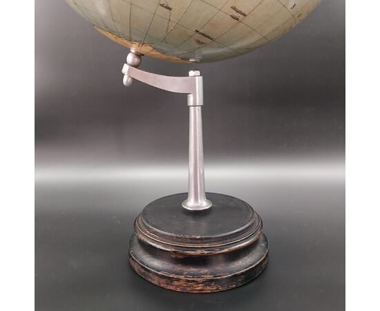 G.B. Paravia globe, circa 1920.