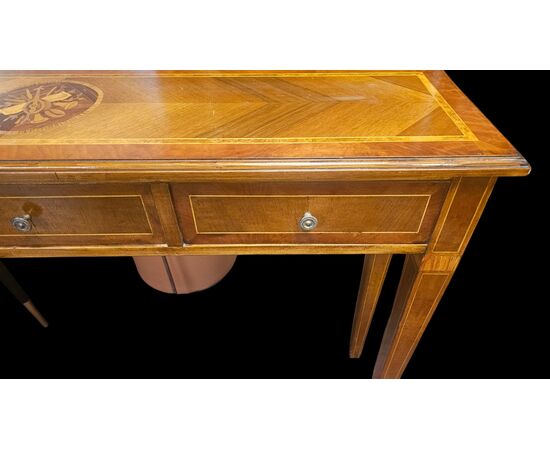 Lombard console