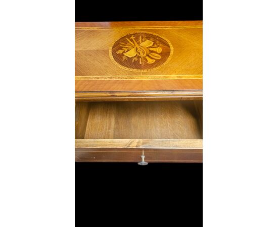 Lombard console
