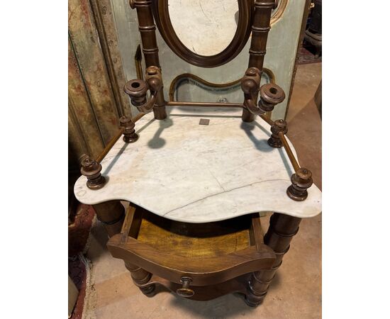 ARM254 - Toilette in legno, epoca '800, provenienza Piemonte, misure cm L 60 x H 125 x P 49