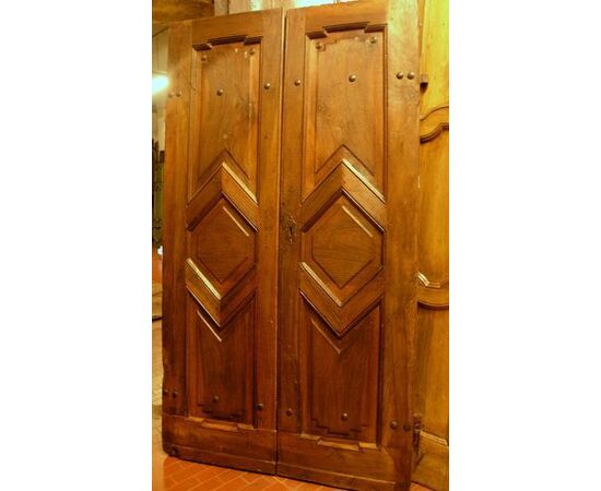 ptci292 a door in walnut end 700 mis. Th.6 120x213, 5cm