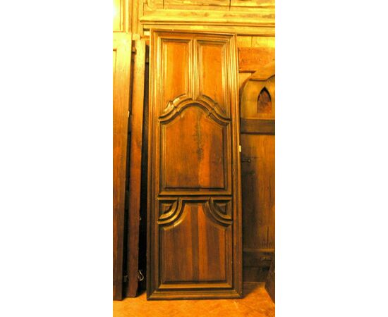 pti393 a door in walnut panels moved mis. 73cm x H 213cm