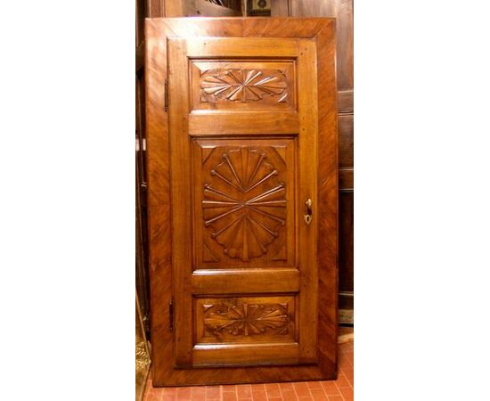 stip107 cupboard in walnut size. 100 x 195cm