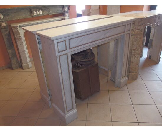 WHITE CARRARA MARBLE FIREPLACES EMPIRE STYLE 19th CENTURY