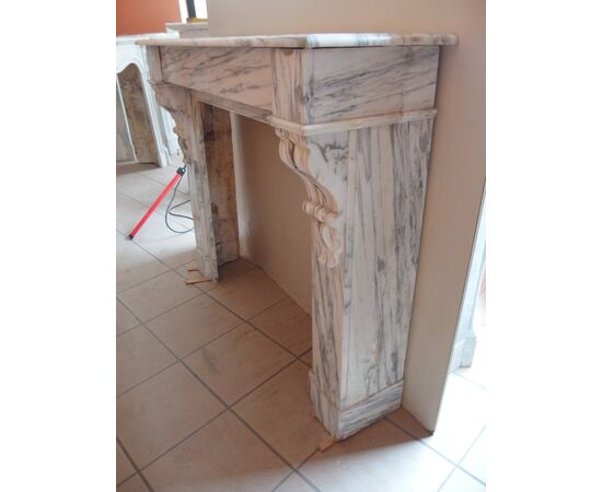 WHITE CARRARA FIREPLACE WITH NEO-CLASSICAL FRENCH STREAKS cm L120xP35xH105