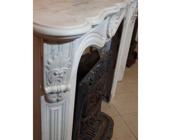 WHITE CARRARA FIREPLACE LOUIS XV L 130 D 37 H 102
