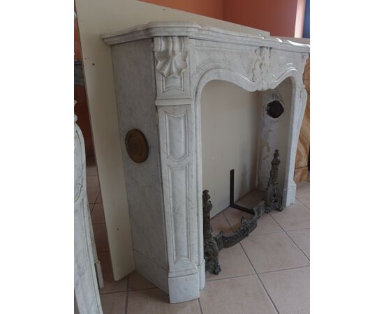CARRARA WHITE MARBLE FIREPLACE LOUIS XV STYLE 19TH CENTURY FRANCE cm L136xP37xH108
