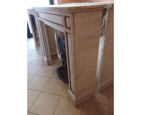 WHITE CARRARA MARBLE FIREPLACES EMPIRE STYLE 19th CENTURY