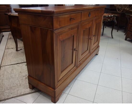 RESTORED CHERRY WOOD THREE-DOOR CUPBOARD, 19TH CENTURY
