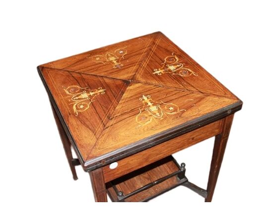 Tavolino da gioco a fazzoletto inglese stile Vittoriano della seconda metà del 1800