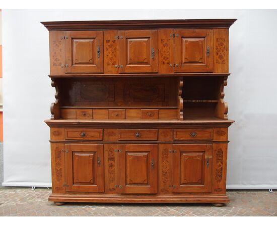 RUSTIC WALNUT MOUNTAIN SIDEBOARD WITH THREE DOORS, 18TH CENTURY SAVOY, L209xW47xH209
