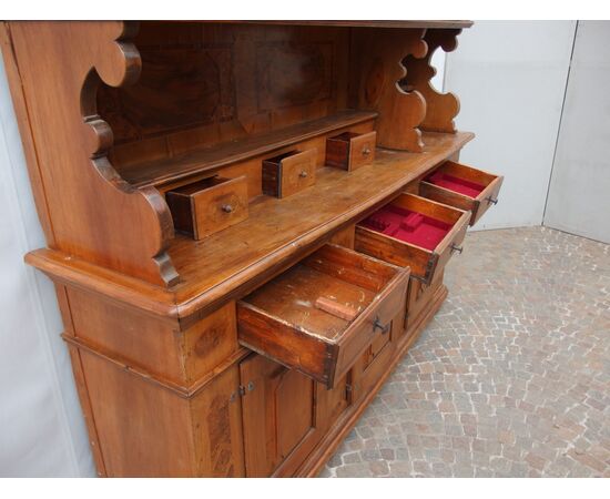 RUSTIC WALNUT MOUNTAIN SIDEBOARD WITH THREE DOORS, 18TH CENTURY SAVOY, L209xW47xH209