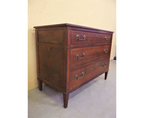 Louis XVI style walnut chest of drawers with threading, 19th century, cm L111xW55xH85