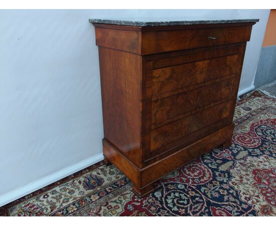 SMALL RESTORED LOUIS PHILIPPE WALNUT BURL CHEST OF DRAWERS
