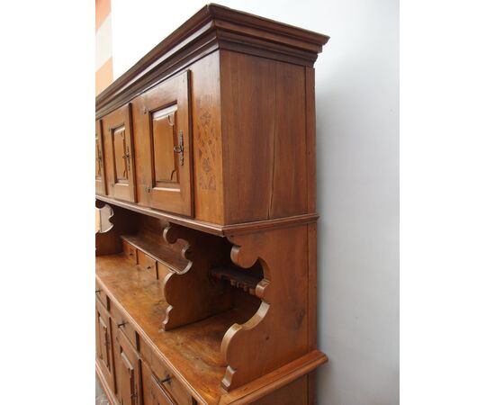 RUSTIC WALNUT MOUNTAIN SIDEBOARD WITH THREE DOORS, 18TH CENTURY SAVOY, L209xW47xH209