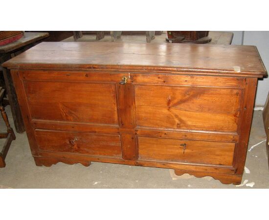 Especially in larch chest with 2 drawers