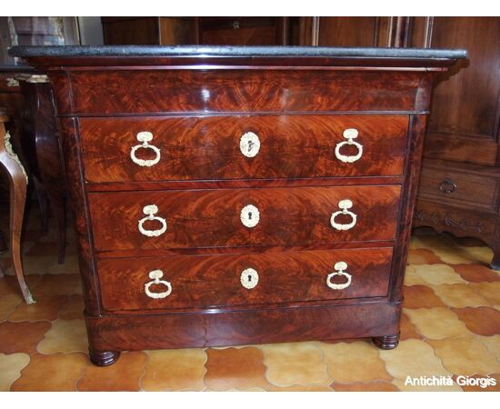 Chest of drawers in mahogany feather, Charles X style