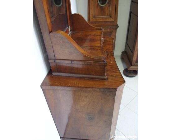 COMO' TOILET WITH EMPIRE STYLE MIRROR
