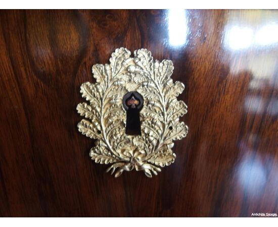 EMPIRE STYLE WALNUT VENEERED CHEST OF DRAWERS, 19TH CENTURY