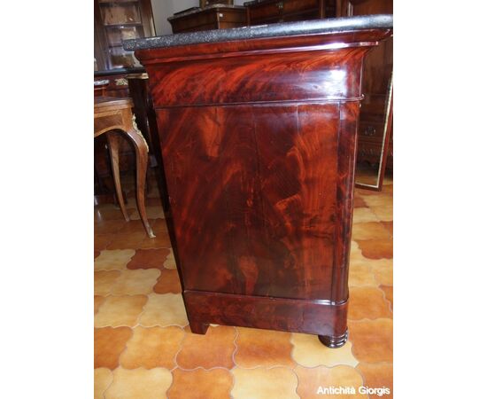 Chest of drawers in mahogany feather, Charles X style