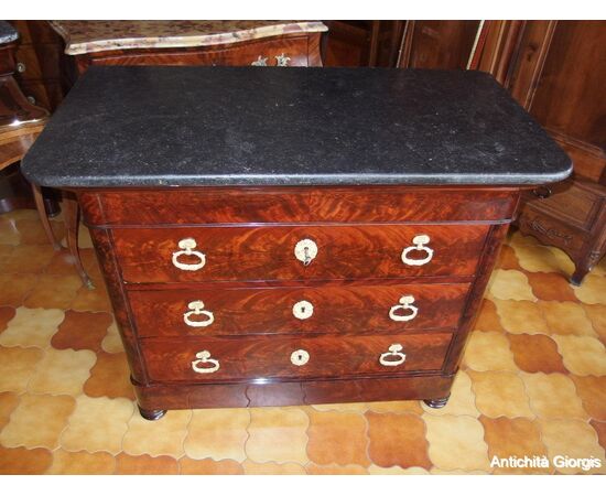 Chest of drawers in mahogany feather, Charles X style