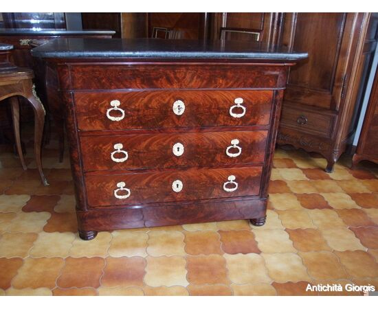 Chest of drawers in mahogany feather, Charles X style