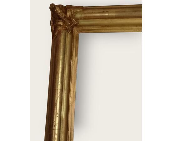 Frame with cherubs