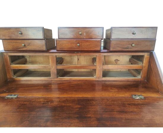 Precious and unique Louis XV Parmigiana walnut flap desk