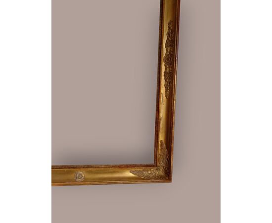 Empire Frame