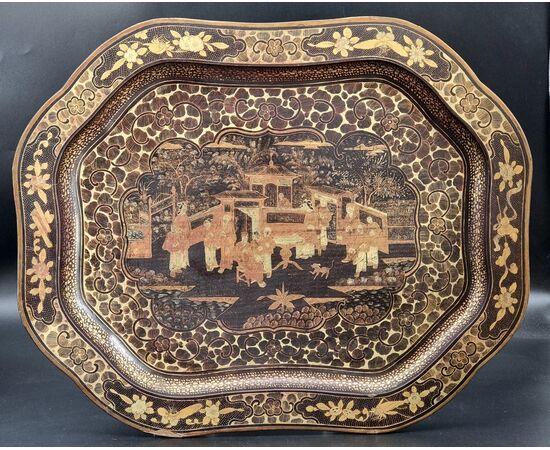 Hand-painted oriental lacquer tray with genre scenes, late 19th – early 20th century