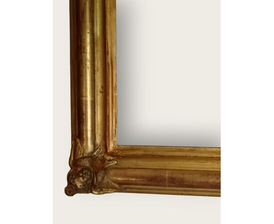 Frame with cherubs