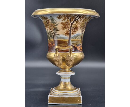 Gilded and hand-painted porcelain cup with hunting scenes, 19th century