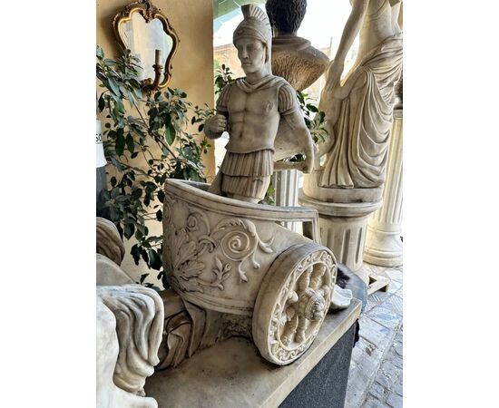 
Rara Coppia di Sculture in Marmo Bianco, Bighe Romane, XIX Secolo